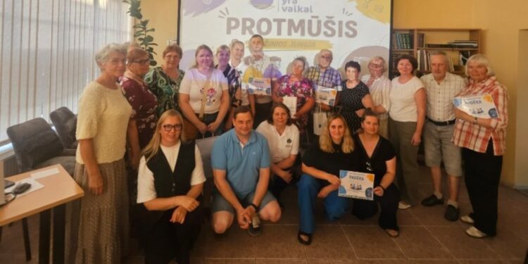 Protmūšis „Žinios jungia“ subūrė bendrystei ir žinioms apie vaiko globą